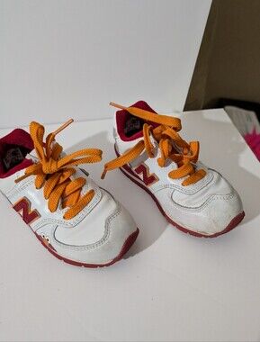 New Balance toddler Shoes Size 7.5, Featuring Sesame street's Elmo